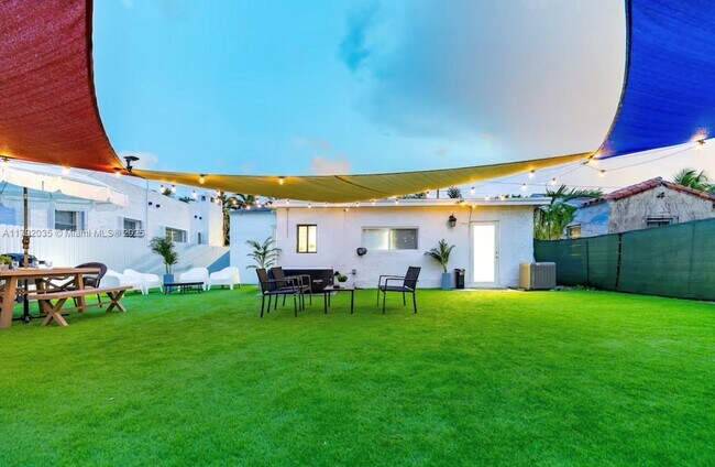 265 NW 59th St in Miami, FL - Building Photo - Building Photo