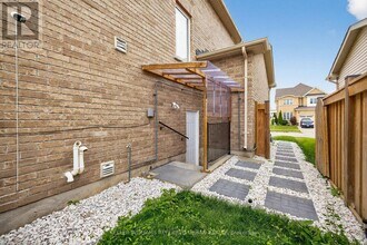 47 Bramsey St. in Georgina, ON - Building Photo - Building Photo