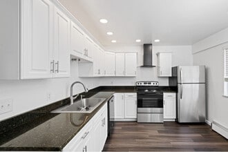 14212 Leroy Ave in Cleveland, OH - Building Photo - Building Photo