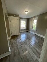2619 N 23rd St in Milwaukee, WI - Foto de edificio - Building Photo