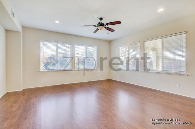 28466 Stoney Point Cove in Menifee, CA - Building Photo - Building Photo