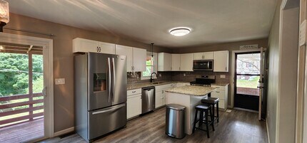 19359 Woodland Hills Rd in Abingdon, VA - Building Photo - Building Photo