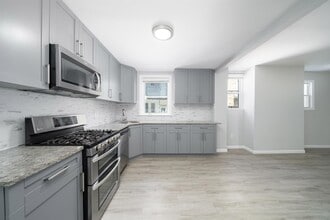 408 Monastery Pl in Union City, NJ - Building Photo - Building Photo