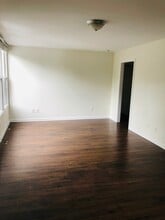 3831 W End Ave, Unit 2 in Nashville, TN - Building Photo - Building Photo