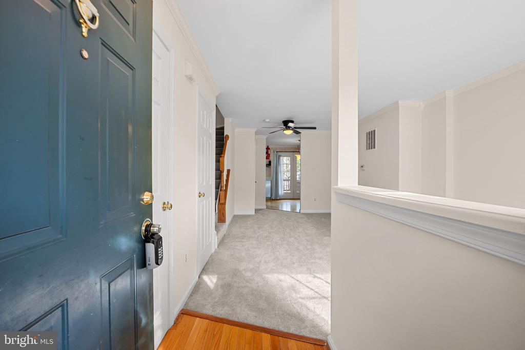 14111 Autumn Cir in Centreville, VA - Building Photo