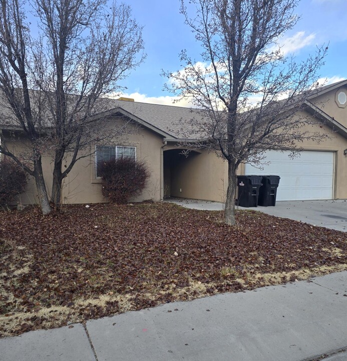 3016 Oakwood Dr, Unit A in Grand Junction, CO - Building Photo