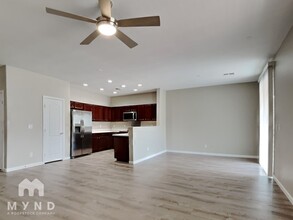 17299 W Fetlock Trail in Surprise, AZ - Building Photo - Building Photo
