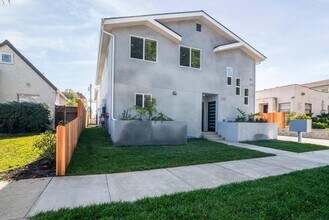 1255 W 8th St in Los Angeles, CA - Building Photo - Building Photo