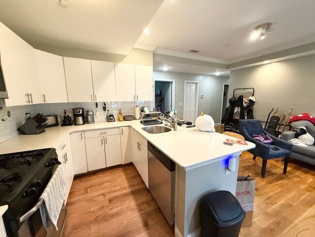 property at 15 Imrie Rd