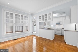 7465 Arlington Rd in Bethesda, MD - Building Photo - Building Photo