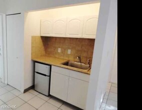 720 NE 11th Ave in Pompano Beach, FL - Building Photo - Building Photo