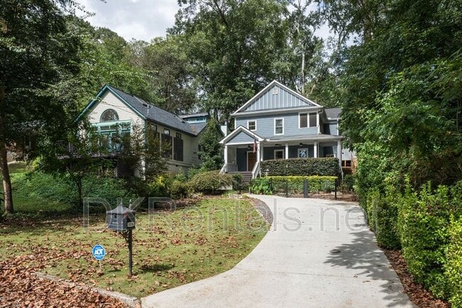 1018 Berne St SE in Atlanta, GA - Building Photo - Building Photo