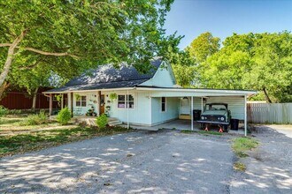 20075 San Marcos Hwy in San Marcos, TX - Building Photo - Building Photo