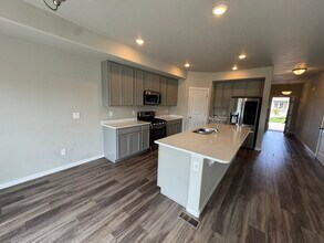 5921 Mumford Dr in Colorado Springs, CO - Building Photo - Building Photo