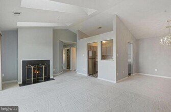 157-110 Brookland Terrace, Unit 10 in Winchester, VA - Building Photo - Building Photo