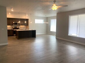 2539 Morris Ave in Kennewick, WA - Building Photo - Building Photo