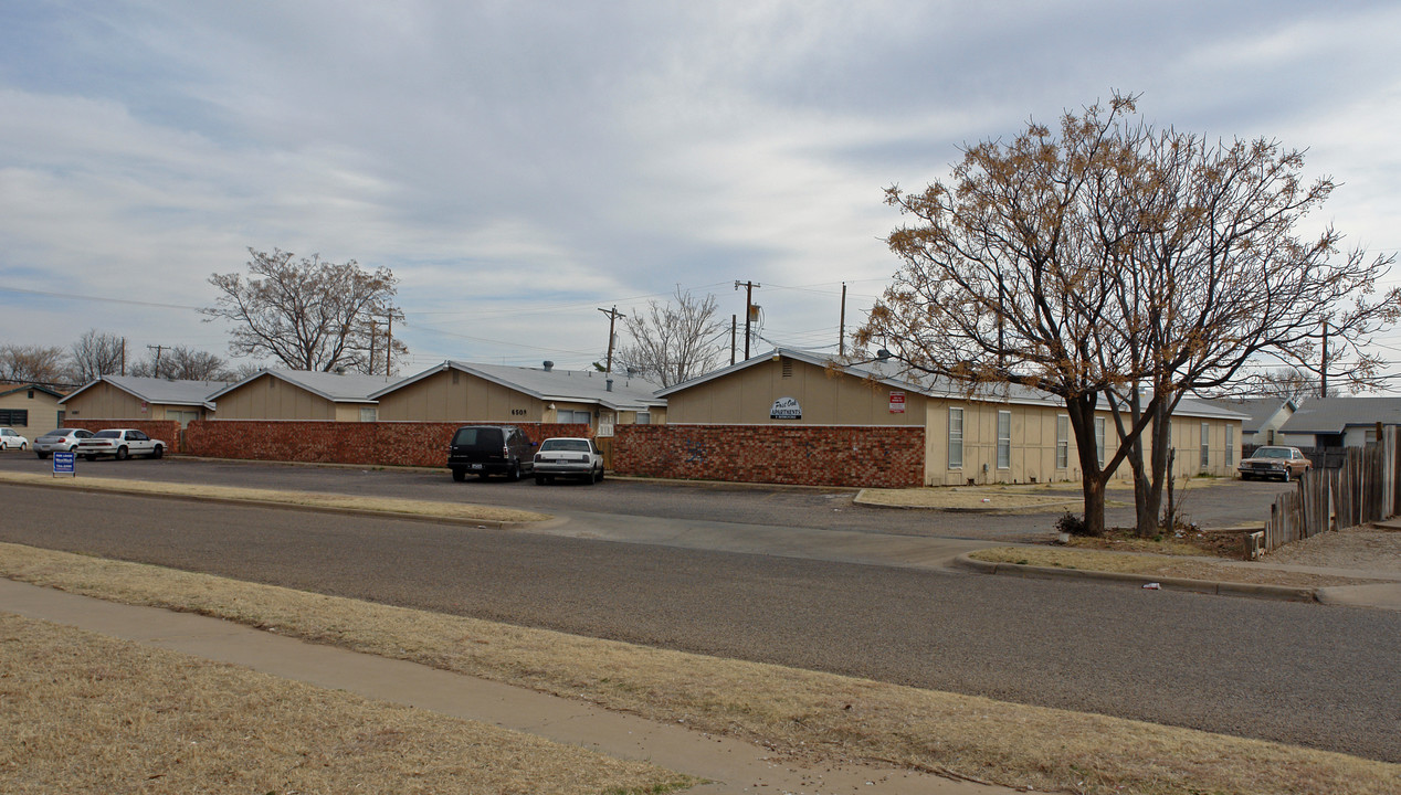 6507 Sherman Ave in Lubbock, TX - Foto de edificio