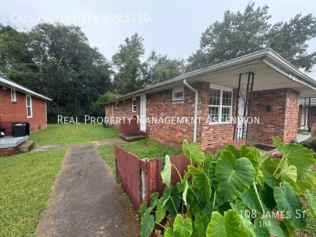 108 James St in Rossville, GA - Building Photo - Building Photo