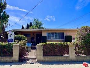 3704 W 111th Pl in Inglewood, CA - Building Photo - Building Photo