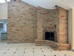 22615 Indian Knoll Dr in Katy, TX - Building Photo - Building Photo