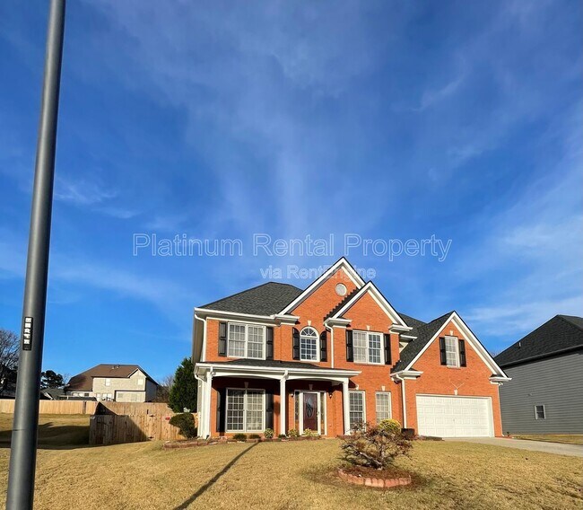 2126 Malden Hill Dr in Buford, GA - Building Photo - Building Photo