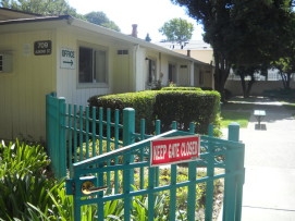 Almond Gardens in Suisun City, CA - Foto de edificio