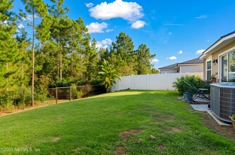 6021 Bucking Bronco Dr in Jacksonville, FL - Foto de edificio - Building Photo