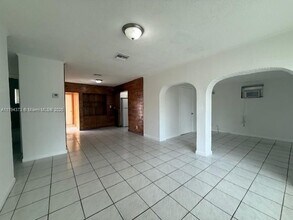 6732 Atlanta St in Hollywood, FL - Building Photo - Building Photo