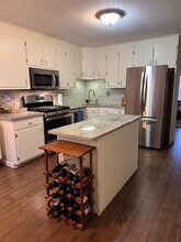 150 Burritt St, Unit 3F in Southington, CT - Building Photo - Building Photo