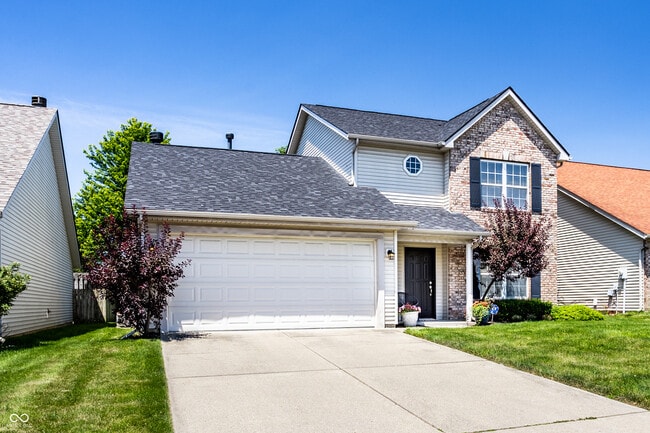 14924 Oak Rd in Carmel, IN - Building Photo - Building Photo