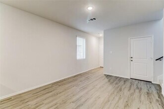 1415 Jonah Ln in Ennis, TX - Building Photo - Building Photo