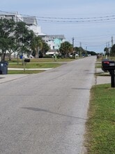 405 Alabama Ave in Carolina Beach, NC - Building Photo - Building Photo