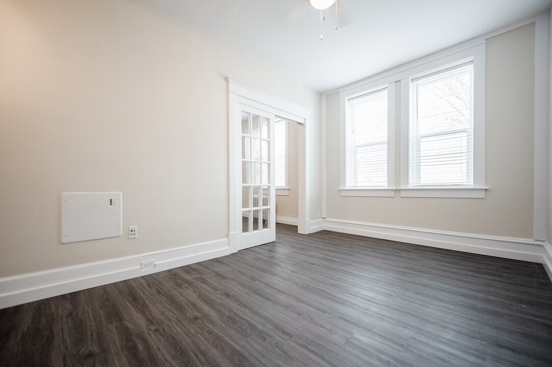 349 Daly Apartment in Winnipeg, MB - Building Photo