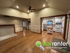 356 7th St SE in Puyallup, WA - Building Photo - Building Photo