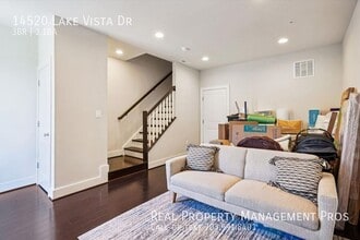 14520 Lake Vista Dr in Chantilly, VA - Building Photo - Building Photo