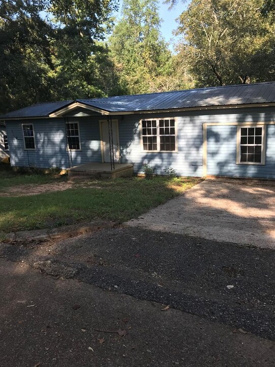 121 Sage St in Troy, AL - Building Photo