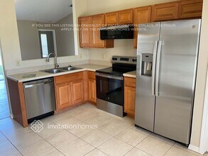 141 Americana Blvd NE in Palm Bay, FL - Foto de edificio - Building Photo