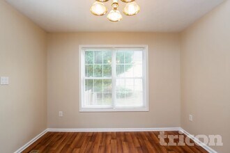 302 Bethel Dr in Dallas, GA - Foto de edificio - Building Photo