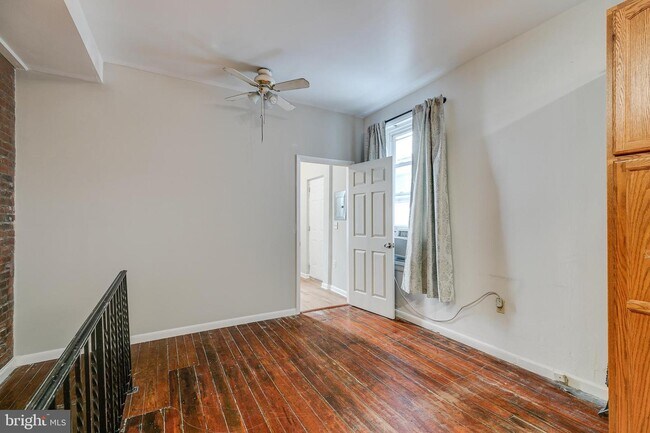 159 N 21st St-Unit -1R in Philadelphia, PA - Building Photo - Building Photo