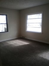 5201 11th Avenue A in Moline, IL - Building Photo - Building Photo