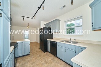 127 Broadmoor Bend in Pittsboro, IN - Building Photo - Building Photo