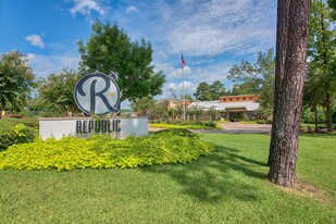 Republic at Sam Houston Apartments