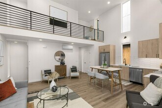 8751 14th Ave NW in Seattle, WA - Building Photo - Building Photo