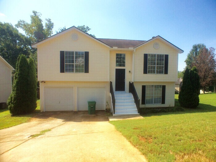 4145 Riverbank Ct in Decatur, GA - Building Photo