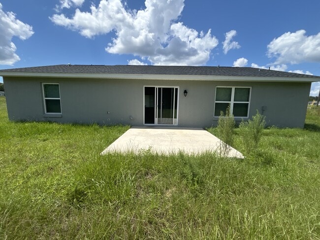 9 Malauka Loop in Ocklawaha, FL - Building Photo - Building Photo