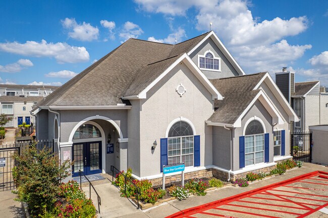 Villa Barcelona in Houston, TX - Building Photo - Building Photo