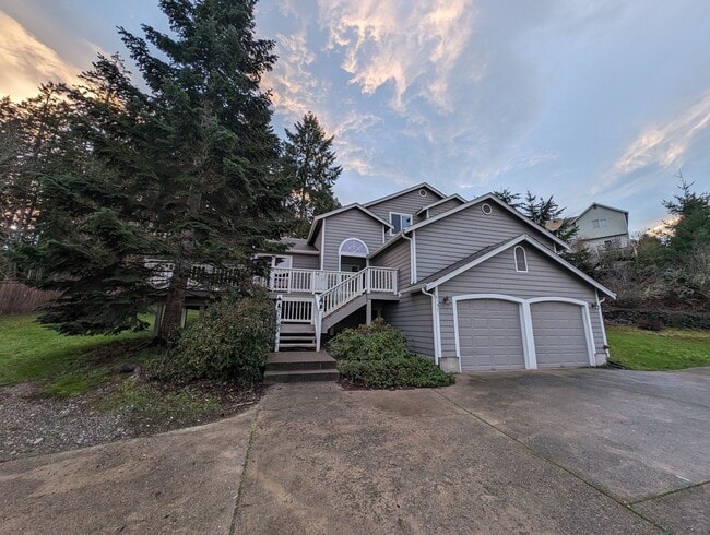 6157 Oceanside Pl NE in Bremerton, WA - Building Photo - Building Photo