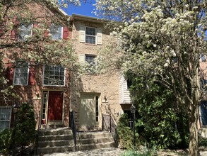 1135 Lindsay Ln in Hagerstown, MD - Building Photo - Building Photo