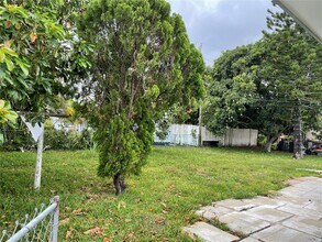 6108 Cresthaven Ct in Hollywood, FL - Foto de edificio - Building Photo