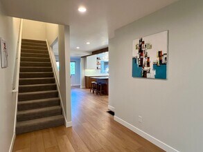 1162 NW Hillside Park Dr in Bend, OR - Foto de edificio - Building Photo